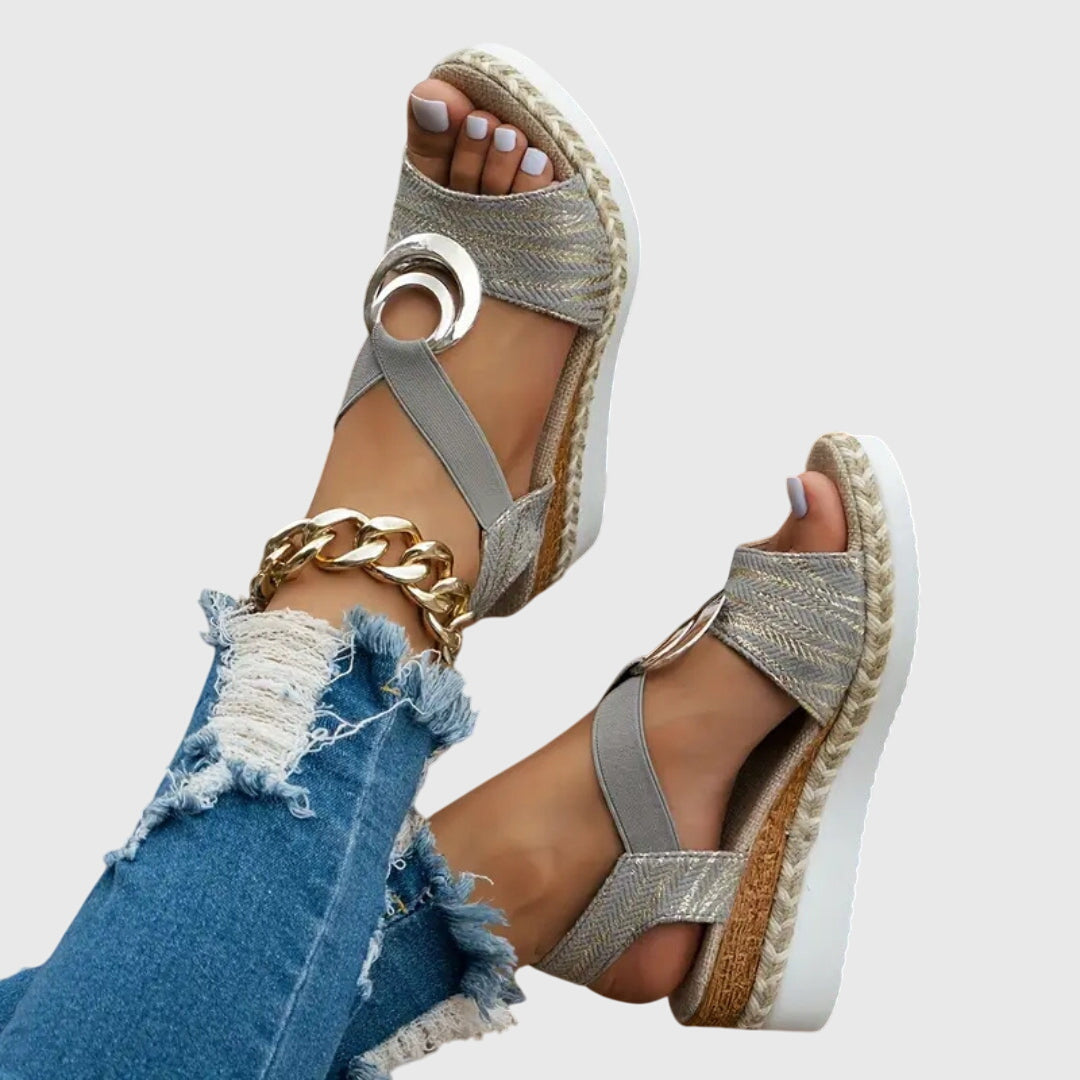 Women's open-toe platform sandals with decorative ring detail