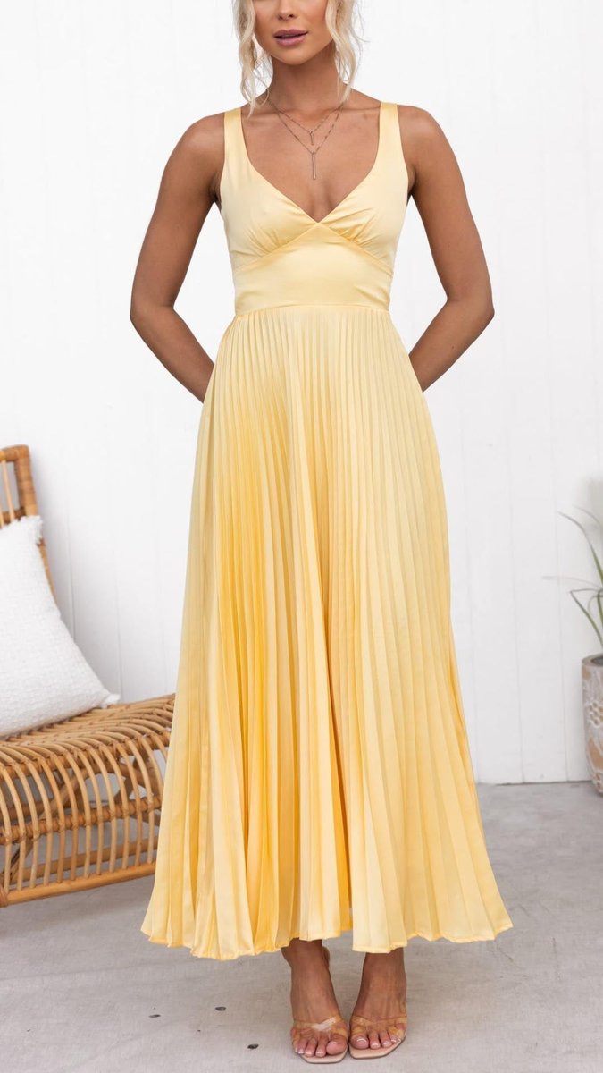 Women's Pleated A-Line Maxi Dress, Round Neck, Sleeveless